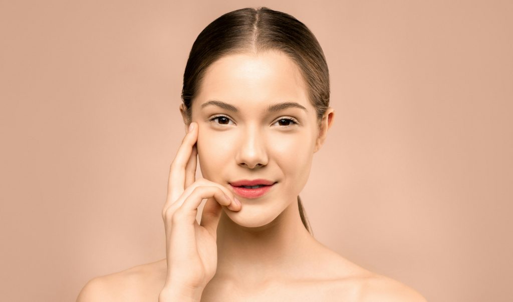 Kem Nền Cho Da Dầu 2026: Top 7 Sản Phẩm Kiềm Dầu Cả Ngày