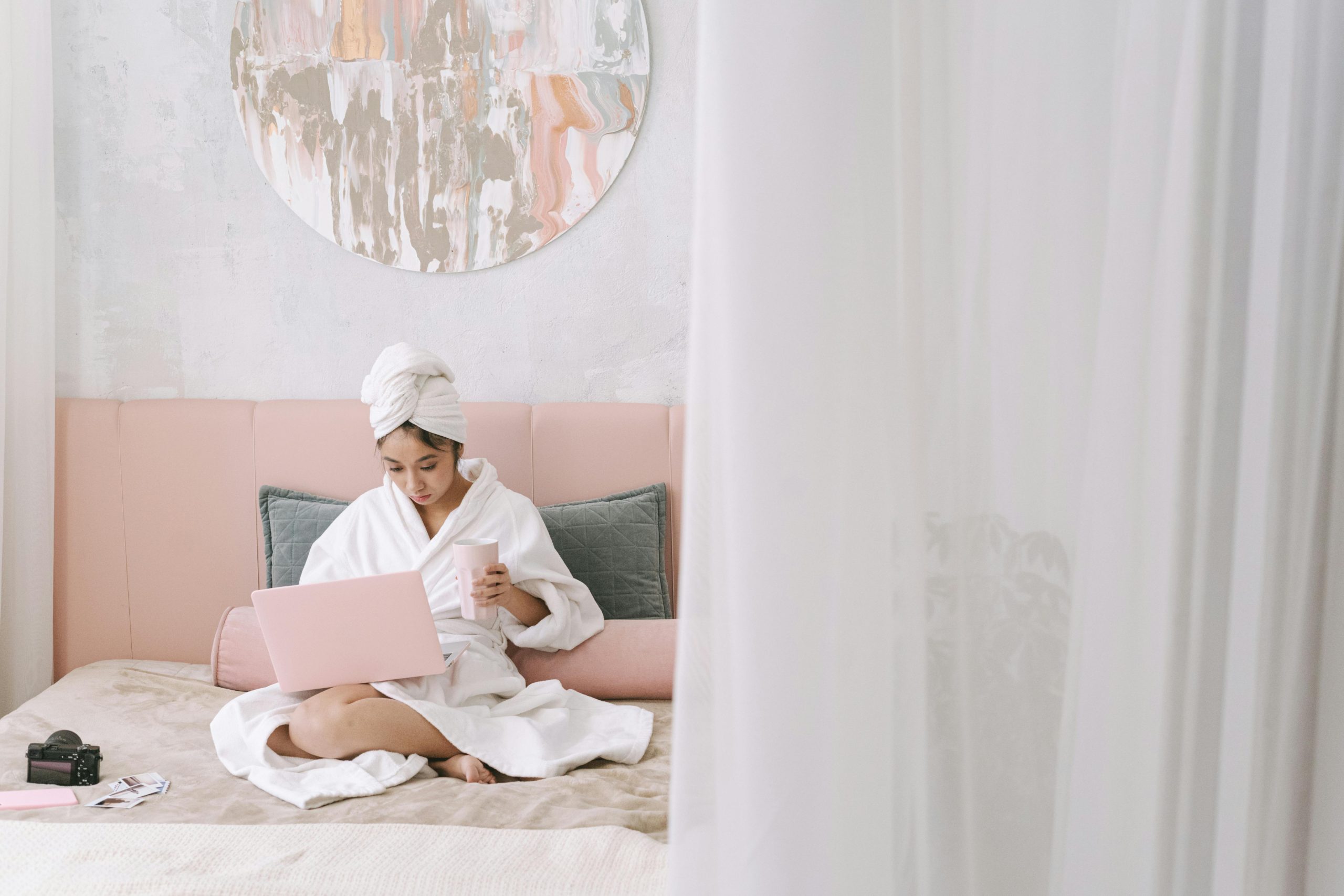 You are currently viewing Tẩy Da Chết Body Đúng Cách 2026: Làn Da Mịn Màng Từ Đầu Đến Chân